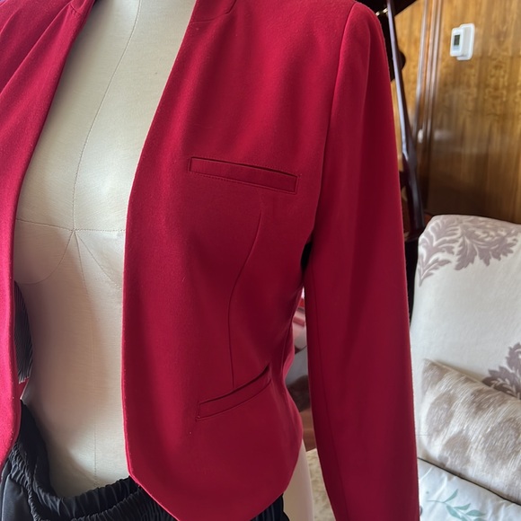 Beautiful elegant jacket In Excellent Condition - Picture 2 of 6